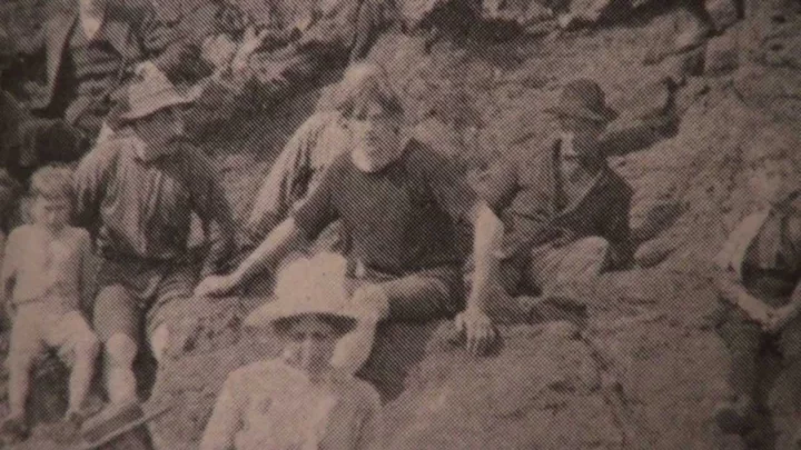 'Surfer man' with long hair and shorts in 1917 photograph hailed as 'proof' of time travel