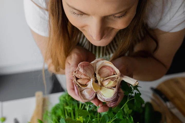 Yoghurt could be the cure for bad garlic breath, study finds