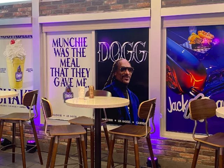 Jack in the Box just opened a temporary Snoop Dogg themed restaurant in California