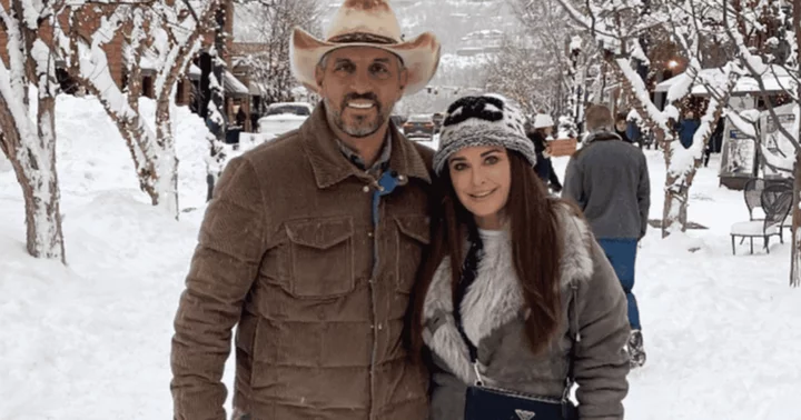 'RHOBH' star Kyle Richards' 'DND' beach snap amid split from Mauricio Umansky earns heartfelt fan support: 'Sending virtual hugs your way'